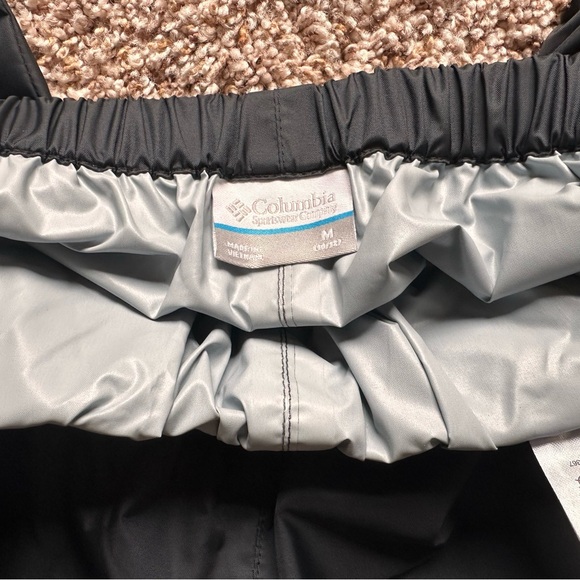 Columbia Black and Gray Outdoor Pants - Picture 3 of 3